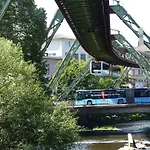 Appartement Schwebebahn In Wuppertal